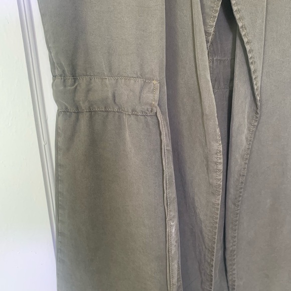 Green vest - Picture 5 of 6